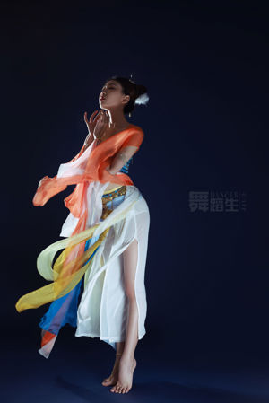 [Carrie Galli] Nhật ký của một sinh viên khiêu vũ 087 Liu Sitong