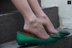 Wanping "Zapatos planos verdes de Wanping" [Edición para IESS] Hermosas piernas y pies de seda