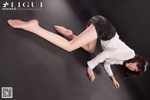 [丽 柜 贵 足] Model Lele "Professionelle Kleidung mit seidigen Füßen und hohen Absätzen" Vollständige Sammlung wunderschöner Fotos von Beinen und Jadefuß