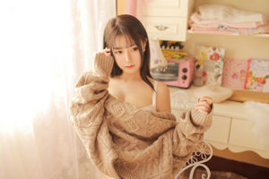 [COS Welfare] Busty Cat Nine Sakura - Camel Sweater