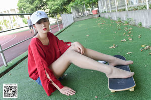 [Dasheng Model Shooting] No.078 Yueyue skateboarding in stockings