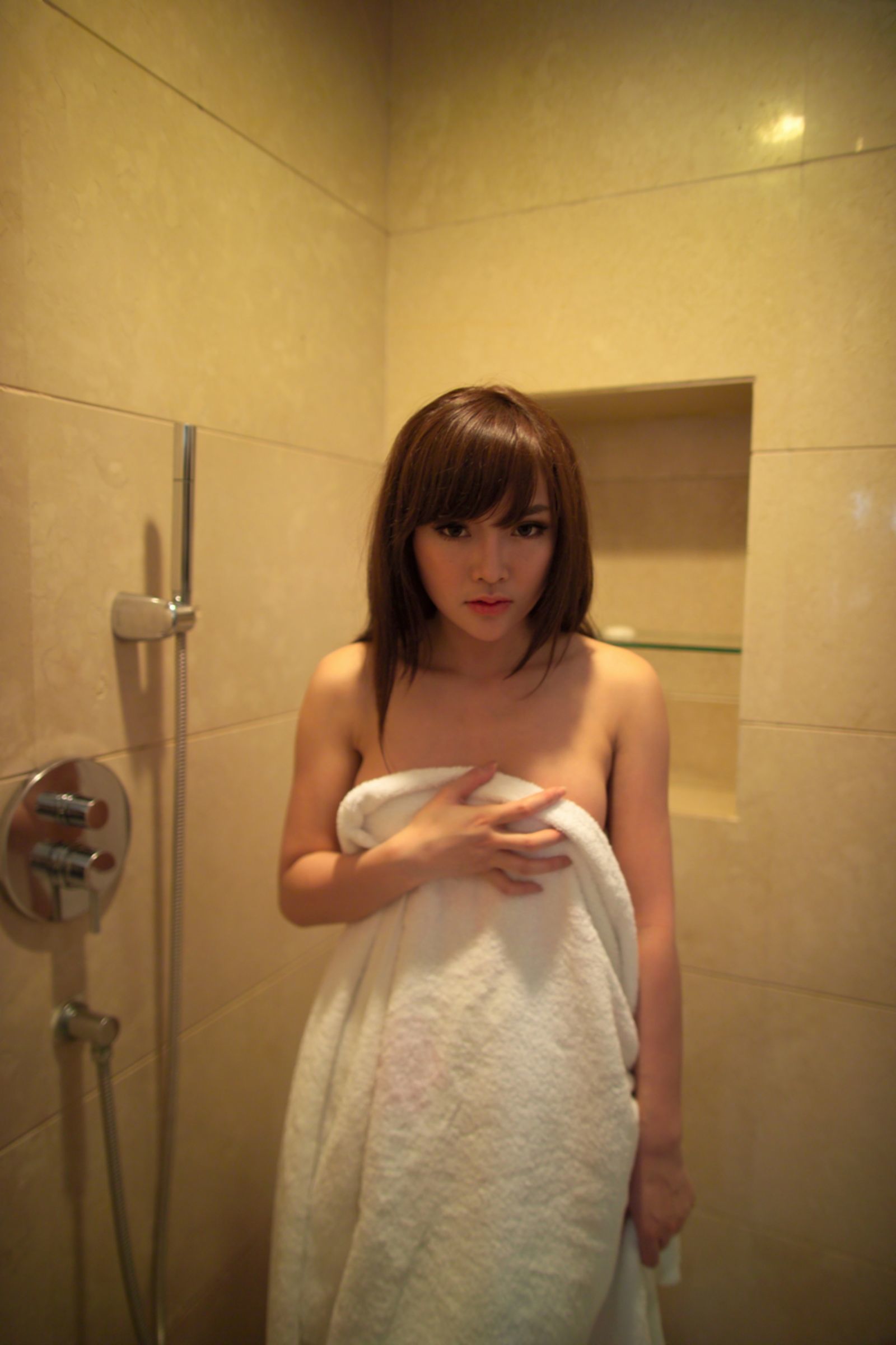Han Zixuan's "Hotel Bath" private photo set Page 3 No.9c2ff2