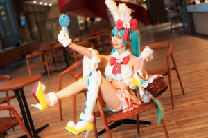 [Net Red COSER Photo] Blogger di anime Kitaro_ Kitaro - Hatsune Bunny Girl
